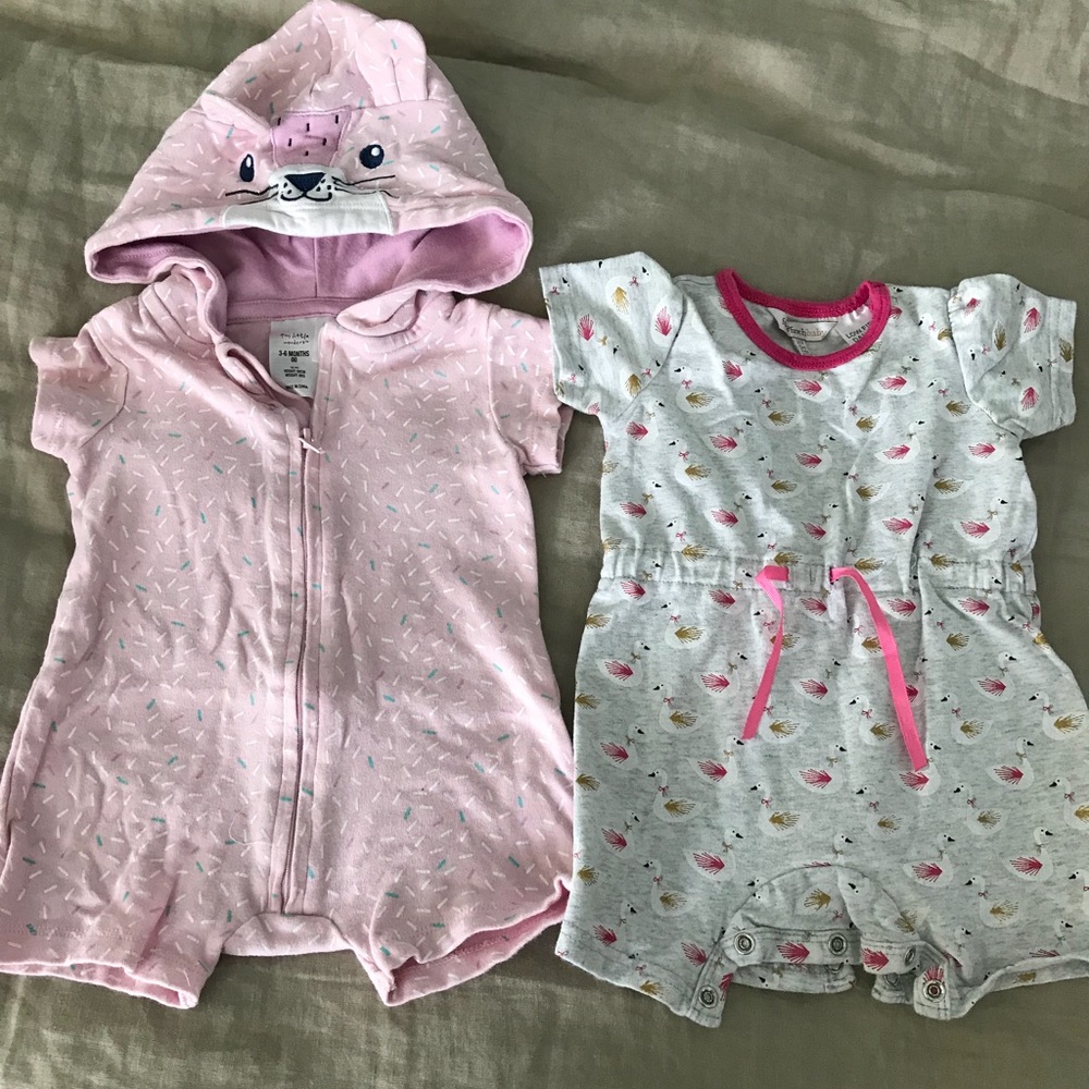 Set of rompers
